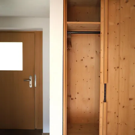 Der Steinadler Lägenhet *