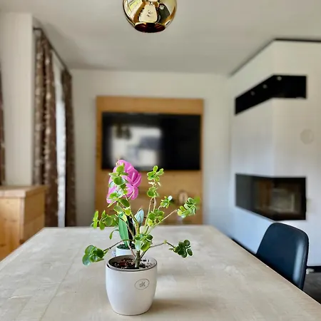 Der Steinadler Lägenhet *