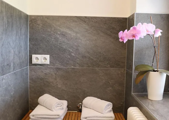 Der Steinadler * אומהאוזן