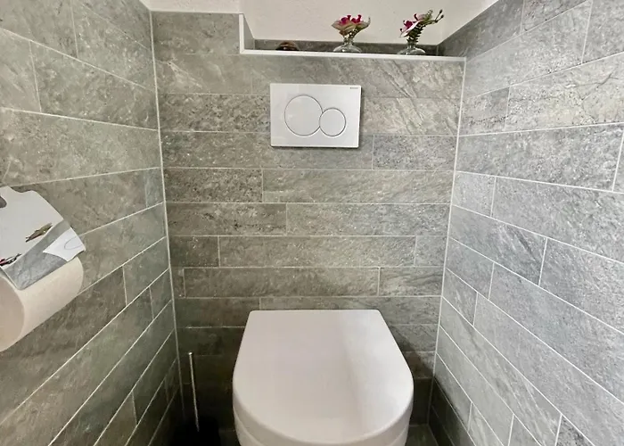 Der Steinadler דירה