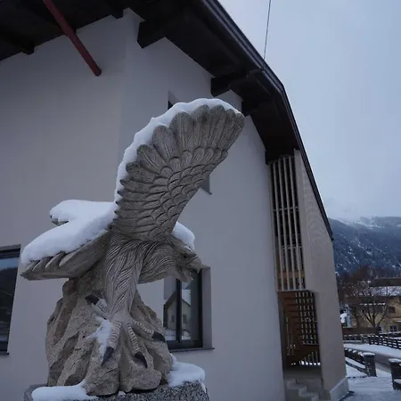 Der Steinadler アパート *