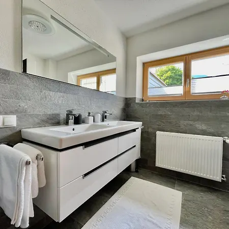 Der Steinadler Daire *